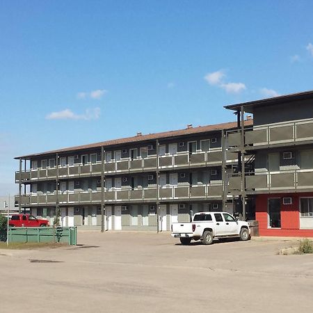 Mcmurray Inn Fort Mcmurray Bagian luar foto